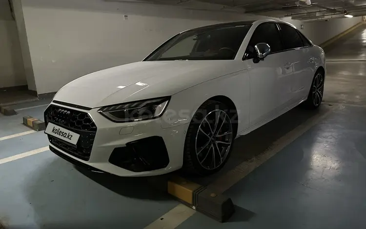 Audi S4 2022 года за 28 300 000 тг. в Астана