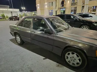 Mercedes-Benz 190, 1992