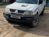 Mitsubishi L200 2005 года за 2 900 000 тг. в Актобе