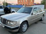 Mercedes-Benz E 230 1991 годаүшін1 500 000 тг. в Атырау – фото 2