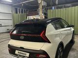 Hyundai Bayon 2023 года за 8 200 000 тг. в Шымкент – фото 4
