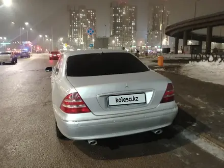 Mercedes-Benz S 320 1998 года за 3 150 000 тг. в Астана – фото 5
