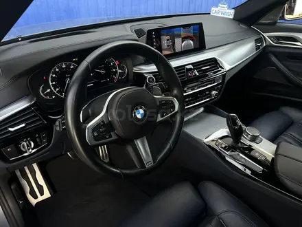 BMW 540 2017 года за 20 500 000 тг. в Алматы – фото 16