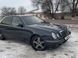 Mercedes-Benz E 200 2000 года за 3 150 000 тг. в Мерке