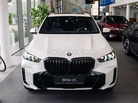 BMW X5 XDrive 40i 2024 года за 69 071 444 тг. в Астана – фото 2