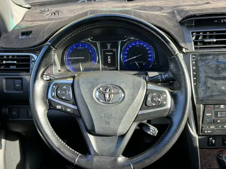 Toyota Camry 2015 года за 11 200 000 тг. в Уральск – фото 7