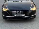 Hyundai Sonata 2021 года за 11 000 000 тг. в Туркестан – фото 2