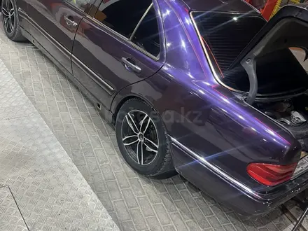 Mercedes-Benz E 320 1997 года за 2 900 000 тг. в Казалинск