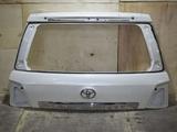 Крышка багажника на TOYOTA LAND CRUISER 200 2009 годаfor2 990 тг. в Шымкент