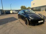 Tesla Model Y 2022 года за 16 200 000 тг. в Алматы – фото 2