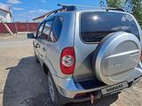 Chevrolet Niva 2015 годаfor3 300 000 тг. в Атырау – фото 3