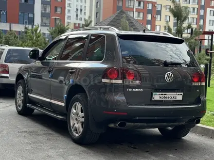 Volkswagen Touareg 2007 года за 6 500 000 тг. в Астана