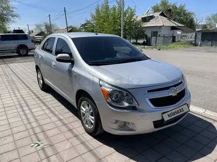 Chevrolet Cobalt 2022 года за 7 100 000 тг. в Караганда – фото 2