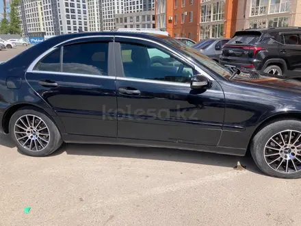 Mercedes-Benz C 200 2006 года за 3 200 000 тг. в Астана – фото 3