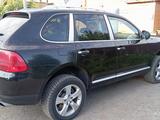 Porsche Cayenne 2006 года за 6 000 000 тг. в Петропавловск – фото 2