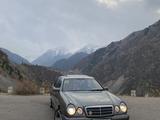 Mercedes-Benz E 240 1998 годаүшін2 100 000 тг. в Алматы