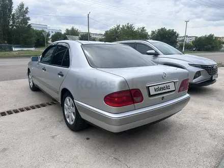 Mercedes-Benz E 230 1996 года за 3 000 000 тг. в Атбасар – фото 4