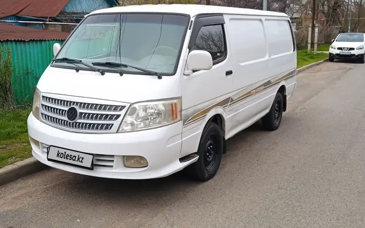 Toyota Hiace 2013 года за 3 700 000 тг. в Алматы