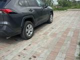 Toyota RAV4 2019 года за 8 800 000 тг. в Алматы – фото 4