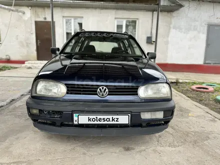 Volkswagen Golf 1994 годаүшін2 150 000 тг. в Алматы