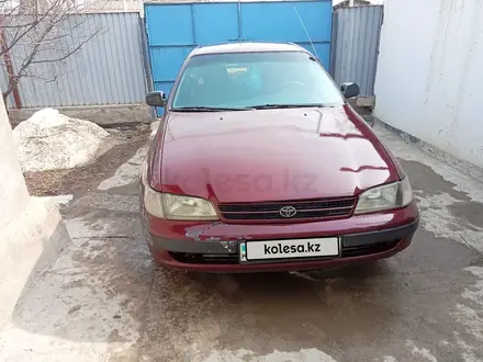 Toyota Carina E 1995 года за 1 800 000 тг. в Шу – фото 2