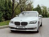 BMW 750 2012 годаfor12 000 000 тг. в Алматы – фото 3