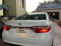 Toyota Camry 2017 годаfor5 800 000 тг. в Шымкент – фото 2