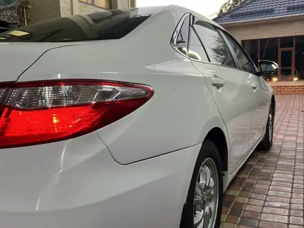 Toyota Camry 2017 года за 5 800 000 тг. в Шымкент – фото 5