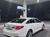 Hyundai Sonata 2017 годаfor7 300 000 тг. в Алматы – фото 4