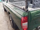 Nissan Navara 2002 года за 4 100 000 тг. в Алматы – фото 5