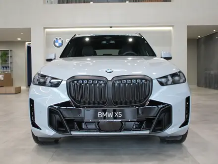 BMW X5 XDrive 40i 2026 года за 68 613 184 тг. в Павлодар – фото 2