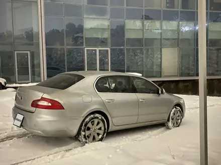 Skoda Superb 2011 года за 4 500 000 тг. в Алматы – фото 3