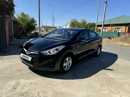 Hyundai Elantra 2014 года за 6 300 000 тг. в Атырау – фото 2