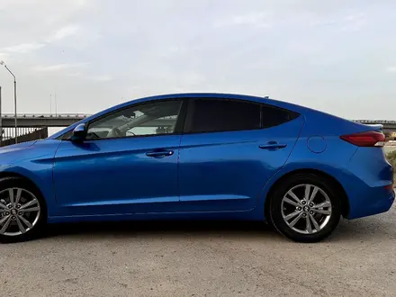 Hyundai Elantra 2016 года за 7 000 000 тг. в Атырау – фото 7