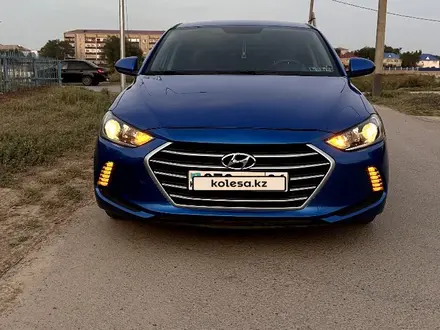 Hyundai Elantra 2016 года за 7 000 000 тг. в Атырау – фото 10