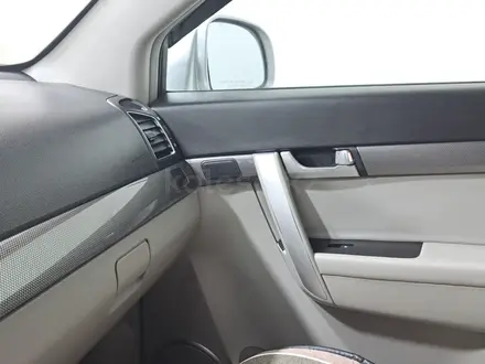 Chevrolet Captiva 2012 года за 5 140 000 тг. в Астана – фото 26