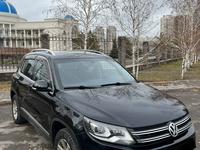 Volkswagen Tiguan 2013 года за 8 400 000 тг. в Астана