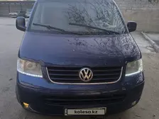 Volkswagen Caravelle, 2004