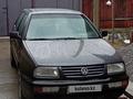 Volkswagen Vento 1993 года за 850 000 тг. в Шымкент