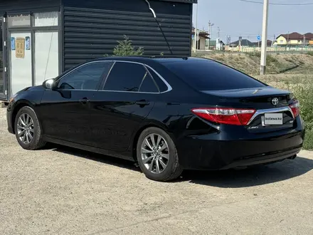 Toyota Camry 2016 года за 6 100 000 тг. в Атырау – фото 8