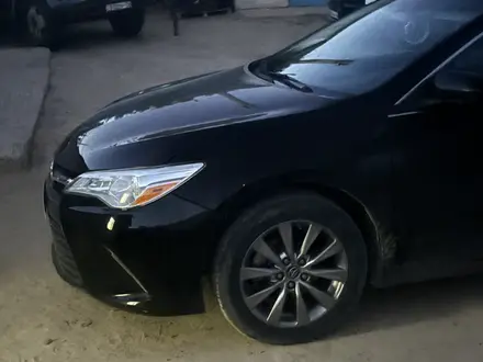 Toyota Camry 2016 года за 6 100 000 тг. в Атырау – фото 9