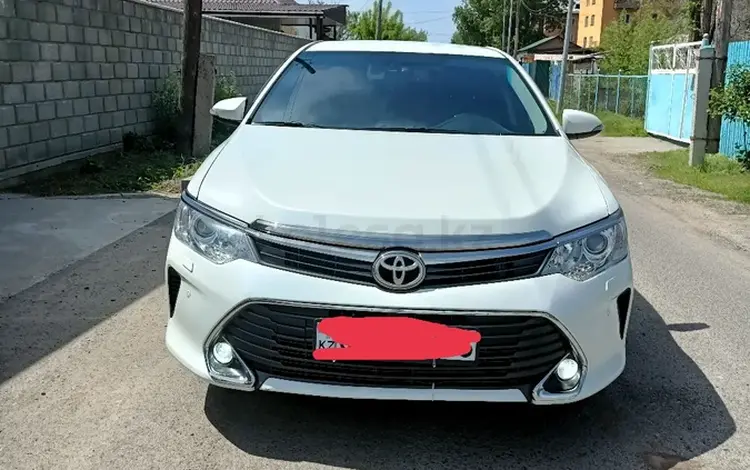 Toyota Camry 2017 года за 13 200 000 тг. в Алматы