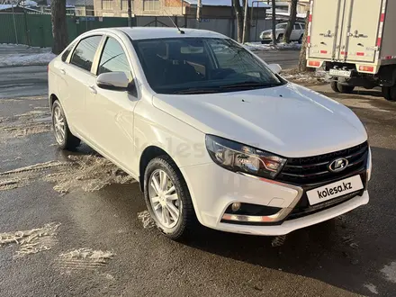 ВАЗ (Lada) Vesta 2018 года за 4 500 000 тг. в Алматы – фото 2