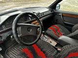 Mercedes-Benz E 260 1991 года за 700 000 тг. в Семей – фото 3