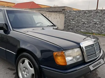 Mercedes-Benz E 230 1987 года за 900 000 тг. в Шымкент – фото 13
