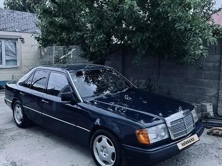 Mercedes-Benz E 230 1987 года за 900 000 тг. в Шымкент – фото 2