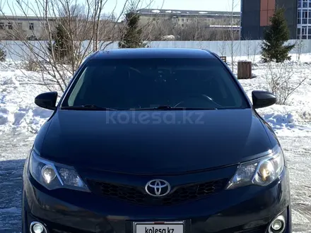 Toyota Camry 2014 года за 5 800 000 тг. в Уральск – фото 2