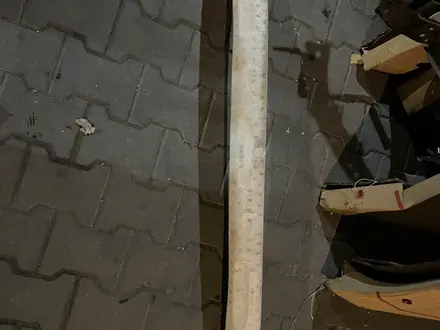 Абсорбер переднего бампер оригинал за 12 000 тг. в Алматы