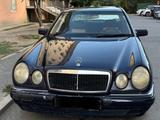 Mercedes-Benz E 200 1999 года за 1 800 000 тг. в Атырау – фото 3