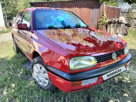 Volkswagen Golf 1993 года за 750 000 тг. в Караганда